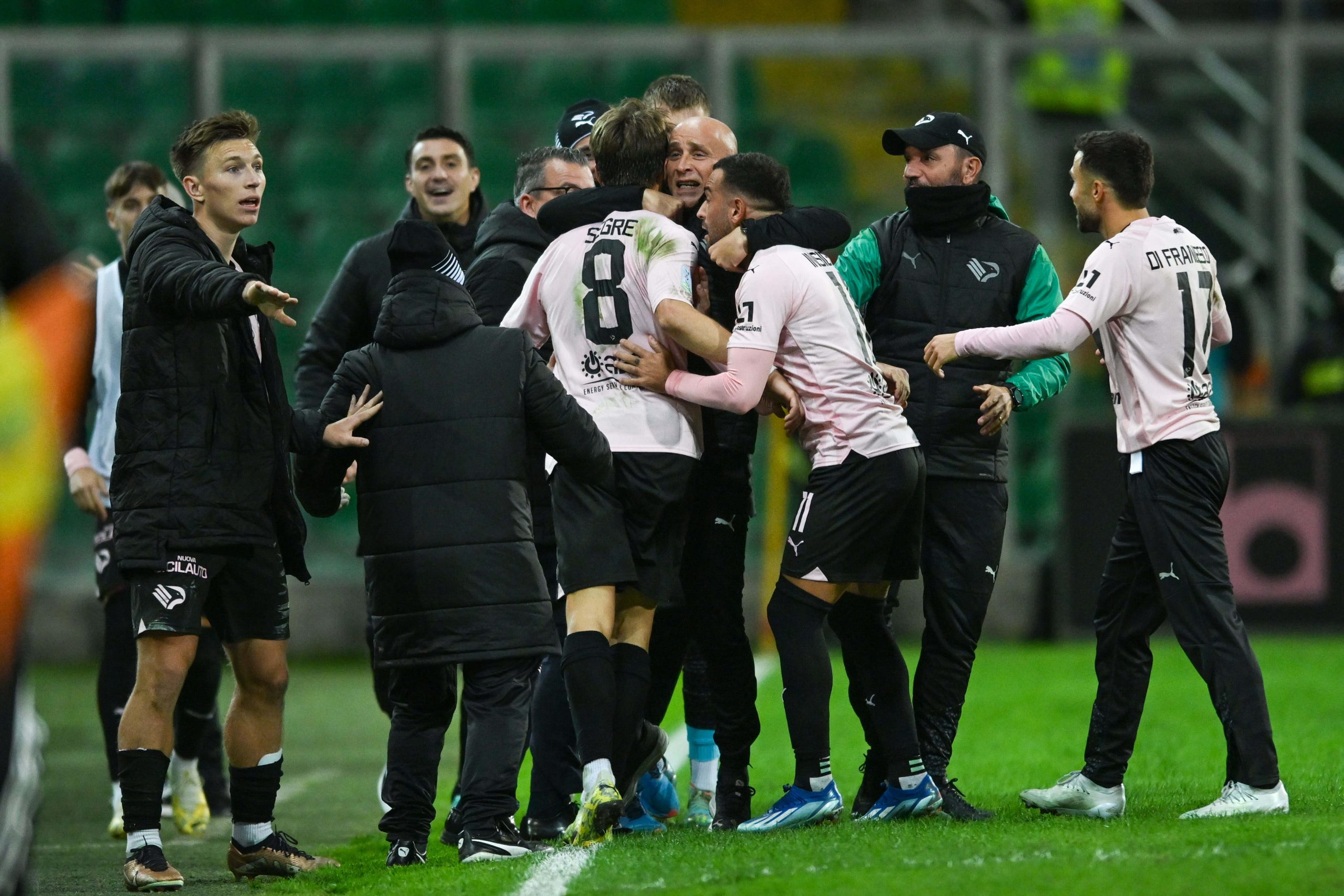 Palermo F.C.  Palermo Calcio Official Website